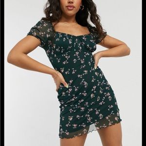 TOPSHOP Dress. Never worn. Pretty green off the shoulder floral mesh mini dress